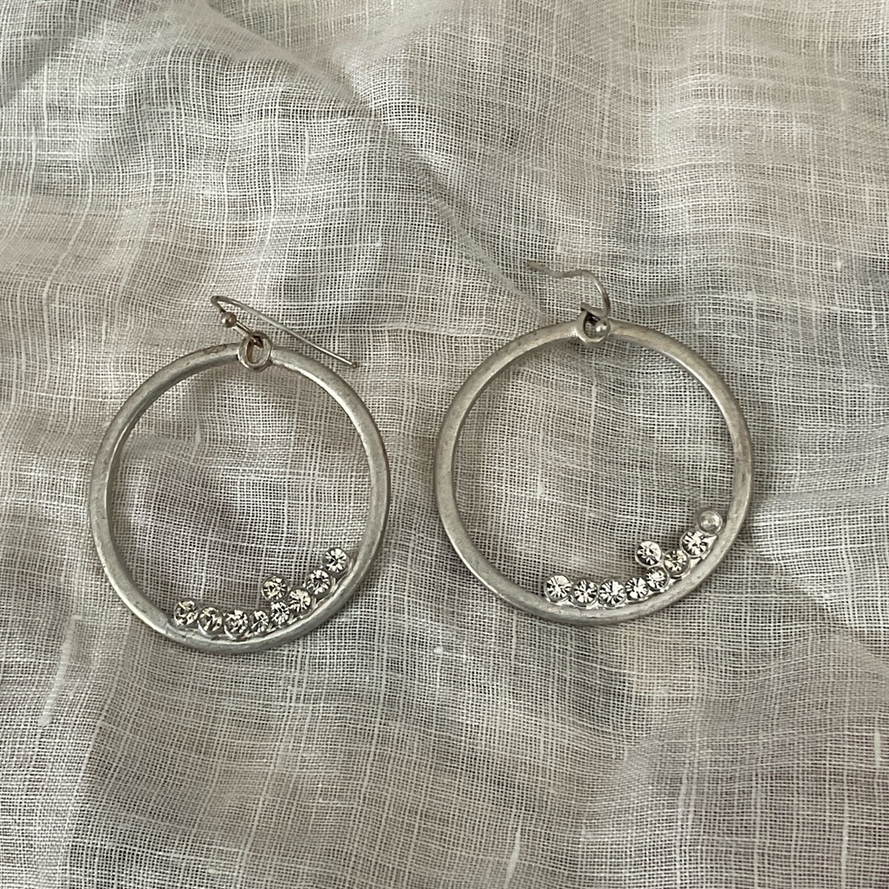SILVER TONED LARGE HOOP EARRINGS- WIRE